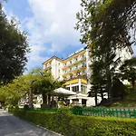Golf Rene Capt Hotel 4*
