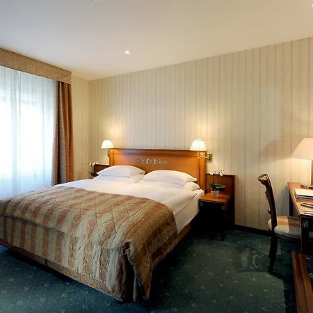 골프 르네 캅트 호텔 몽트뢰