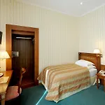 Hotel Golf Rene Capt