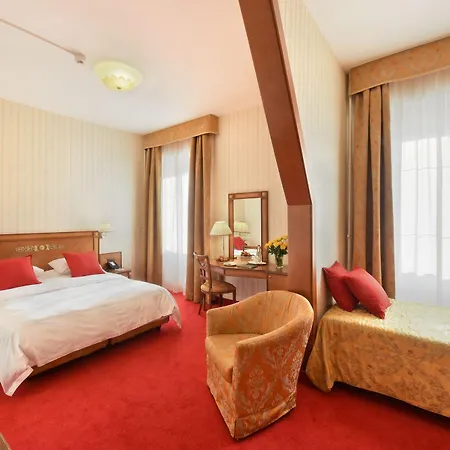 Отель Golf Rene Capt 4*